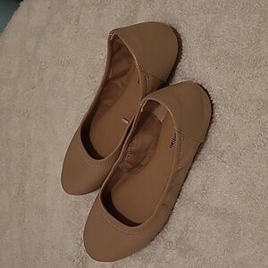 Tan Flats